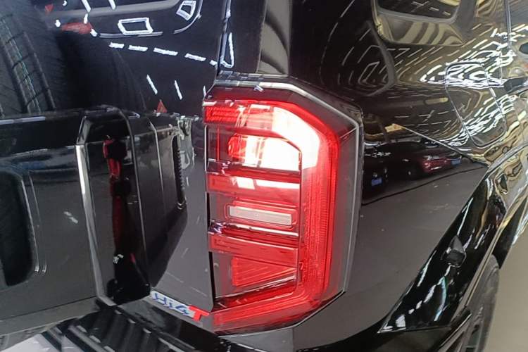 Used Tank 400 New Energy 2024 Hi4-T Off-Road Edition Exterior 3