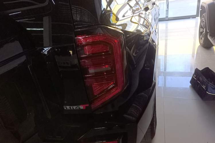 Used Tank 400 New Energy 2024 Hi4-T Off-Road Edition Exterior 3