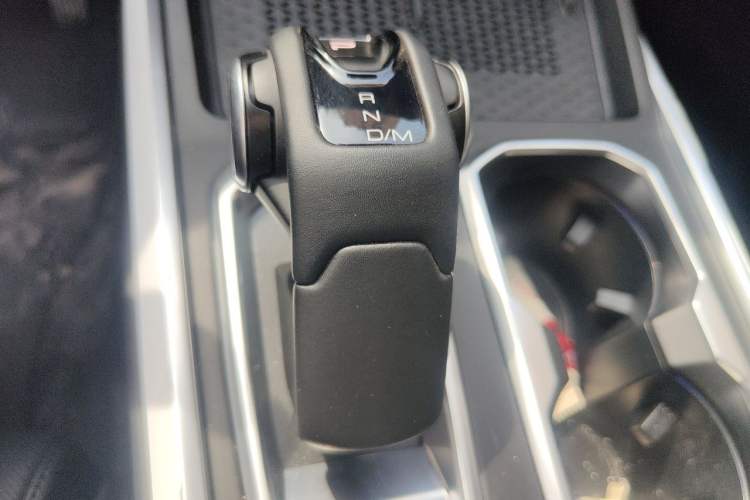Used Tank 400 New Energy 2024 Hi4-T Off-Road Edition Gear Lever
