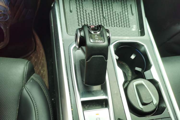 Used Tank 400 New Energy 2024 Hi4-T Off-Road Edition Gear Lever