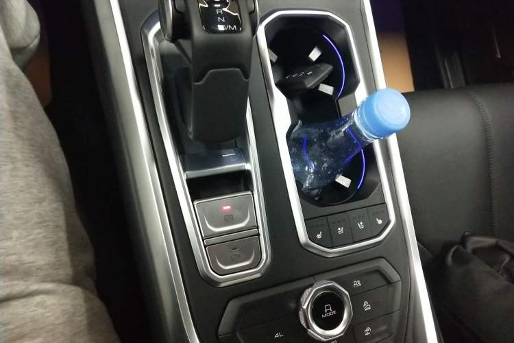 Used Tank 400 New Energy 2024 Hi4-T Off-Road Edition Gear Lever