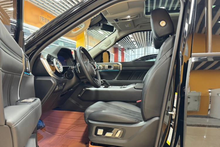Used Tank 400 New Energy 2024 Hi4-T Off-Road Edition Interior 1