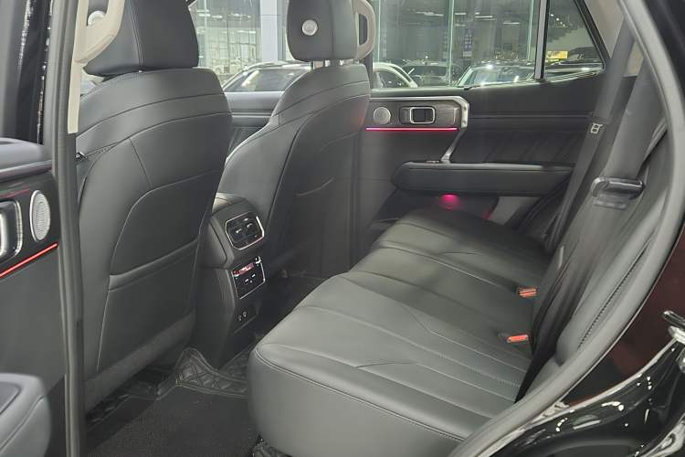 Used Tank 400 New Energy 2024 Hi4-T Off-Road Edition Interior 3