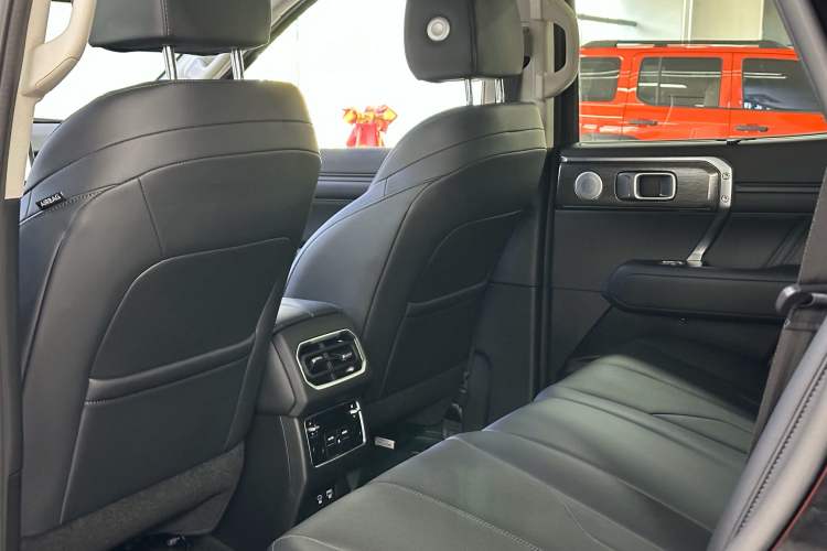 Used Tank 400 New Energy 2024 Hi4-T Off-Road Edition Interior 4