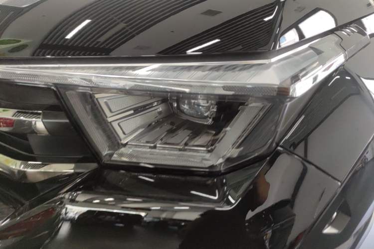Used Tank 400 New Energy 2024 Hi4-T Off-Road Edition Left Front Headlight