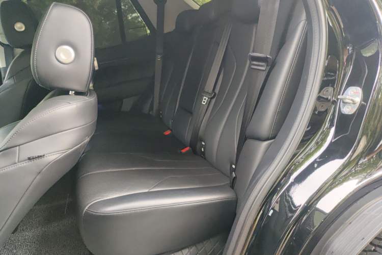 Used Tank 400 New Energy 2024 Hi4-T Off-Road Edition Left Rear Seat