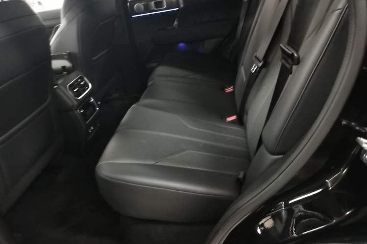 Used Tank 400 New Energy 2024 Hi4-T Off-Road Edition Left Rear Seat