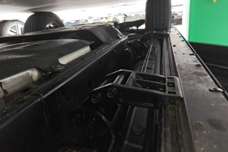 Used Tank 400 New Energy 2024 Hi4-T Off-Road Edition Left Side Sill