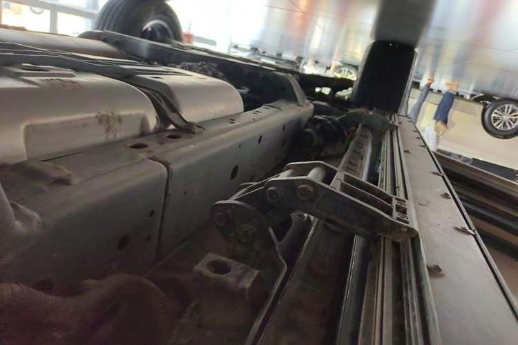 Used Tank 400 New Energy 2024 Hi4-T Off-Road Edition Left Side Sill