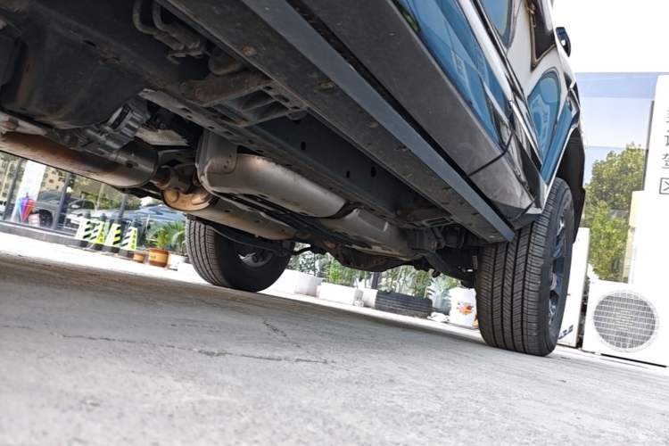 Used Tank 400 New Energy 2024 Hi4-T Off-Road Edition Left Side Sill
