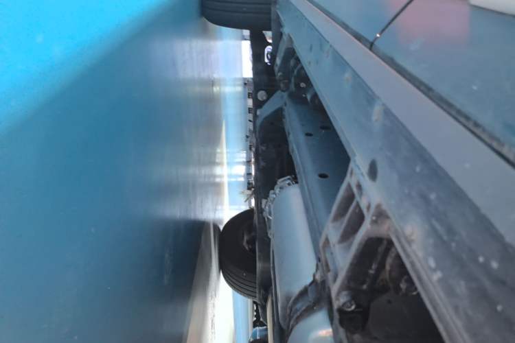 Used Tank 400 New Energy 2024 Hi4-T Off-Road Edition Left Side Sill