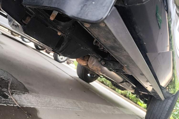 Used Tank 400 New Energy 2024 Hi4-T Off-Road Edition Left Side Sill