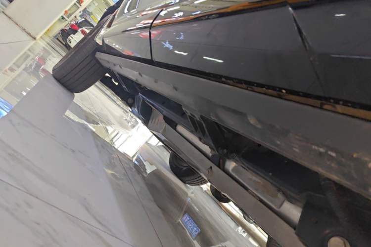 Used Tank 400 New Energy 2024 Hi4-T City Edition Left Side Sill