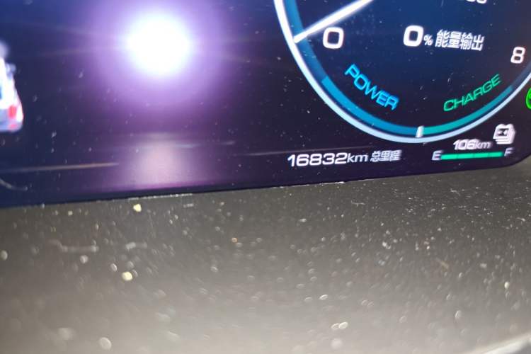 Used Tank 400 New Energy 2024 Hi4-T Off-Road Edition Odometer Close Up