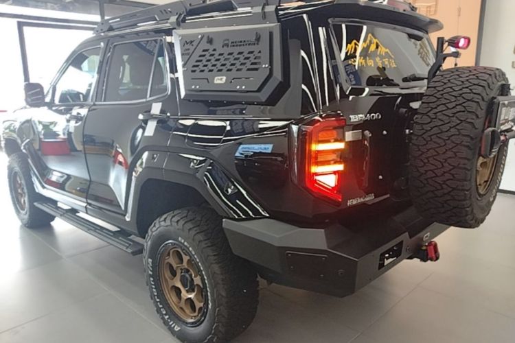 Used Tank 400 New Energy 2024 Hi4-T Off-Road Edition Rear Left 45 Deg