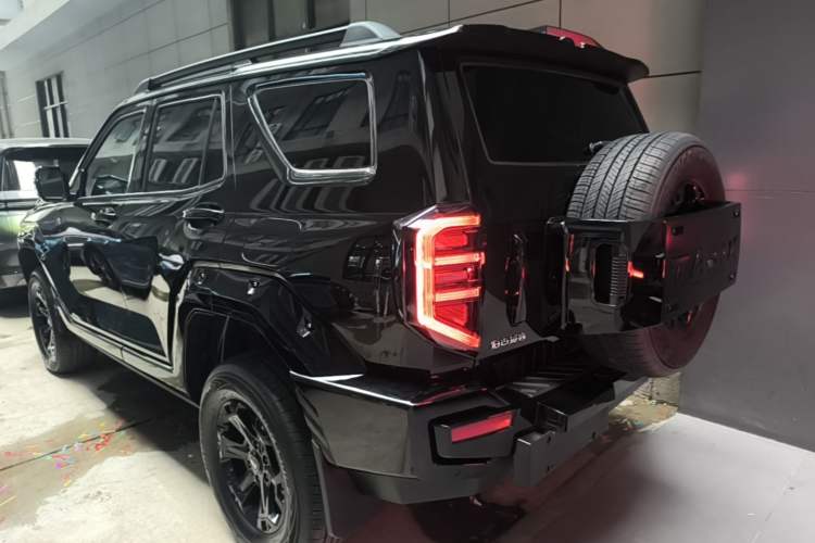 Used Tank 400 New Energy 2024 Hi4-T Off-Road Edition Rear Left 45 Deg