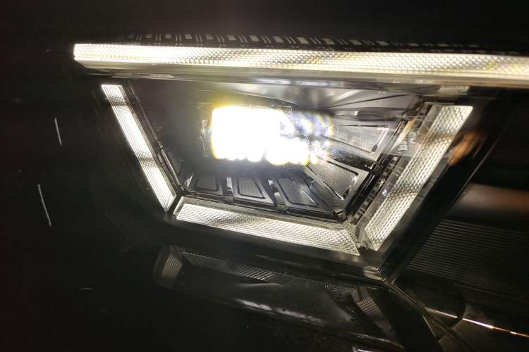 Used Tank 400 New Energy 2024 Hi4-T City Edition Right Front Headlight