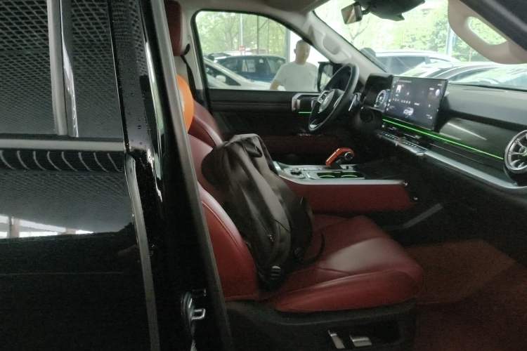 Used Tank 400 New Energy 2024 Hi4-T City Edition
