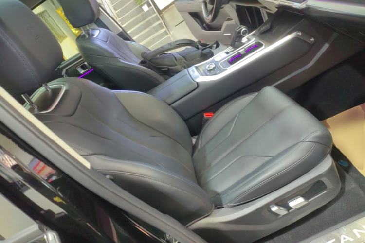 Used Tank 400 New Energy 2024 Hi4-T City Edition Right Front Seat