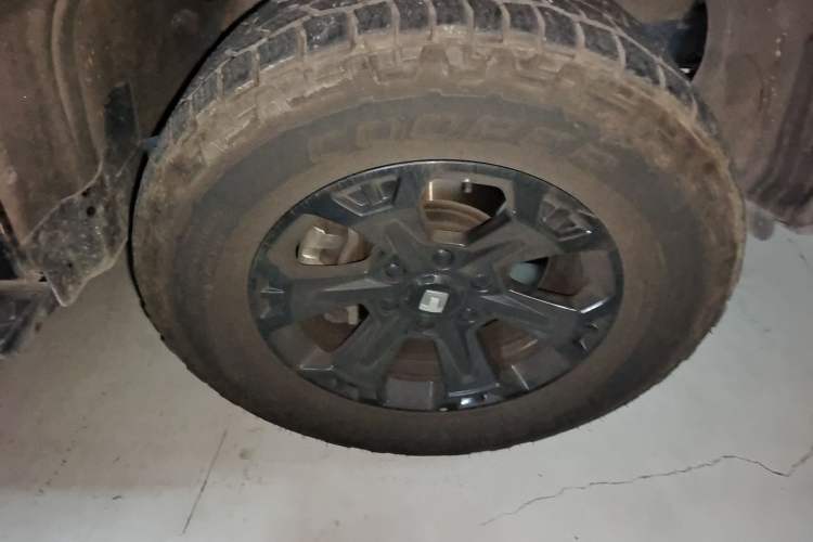 Used Tank 400 New Energy 2024 Hi4-T City Edition Right Front Wheel Hub