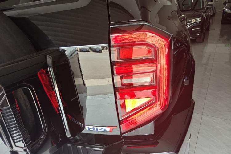 Used Tank 400 New Energy 2024 Hi4-T Off-Road Edition Right Rear Taillight