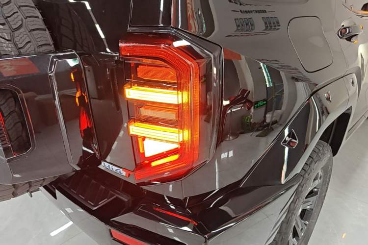 Used Tank 400 New Energy 2024 Hi4-T City Edition Right Rear Taillight