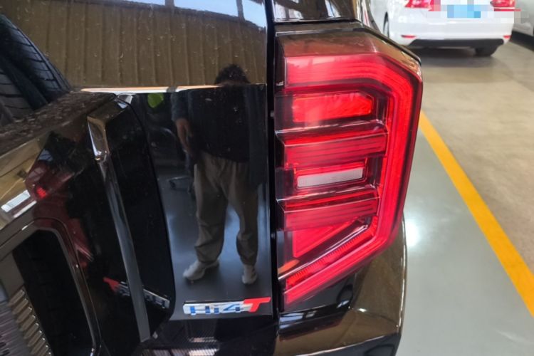 Used Tank 400 New Energy 2024 Hi4-T Off-Road Edition Right Rear Taillight