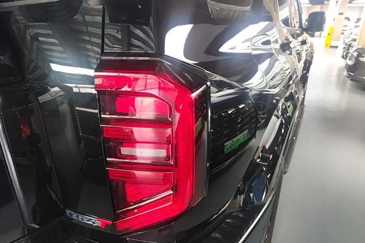 Used Tank 400 New Energy 2024 Hi4-T Off-Road Edition Right Rear Taillight