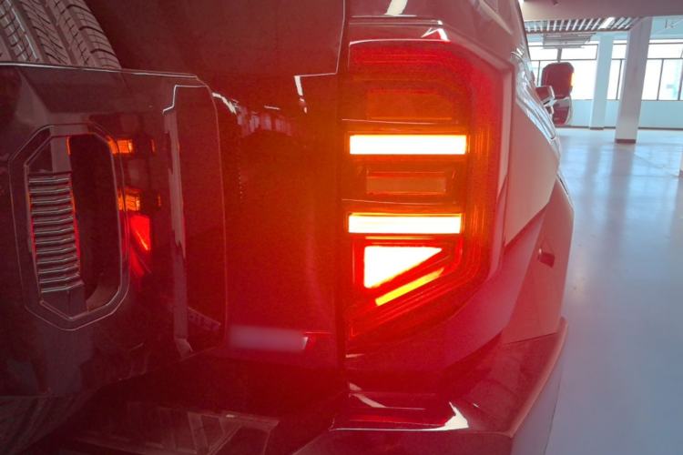 Used Tank 400 New Energy 2024 Hi4-T Off-Road Edition Right Rear Taillight