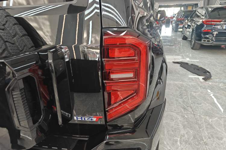 Used Tank 400 New Energy 2024 Hi4-T Off-Road Edition Right Rear Taillight