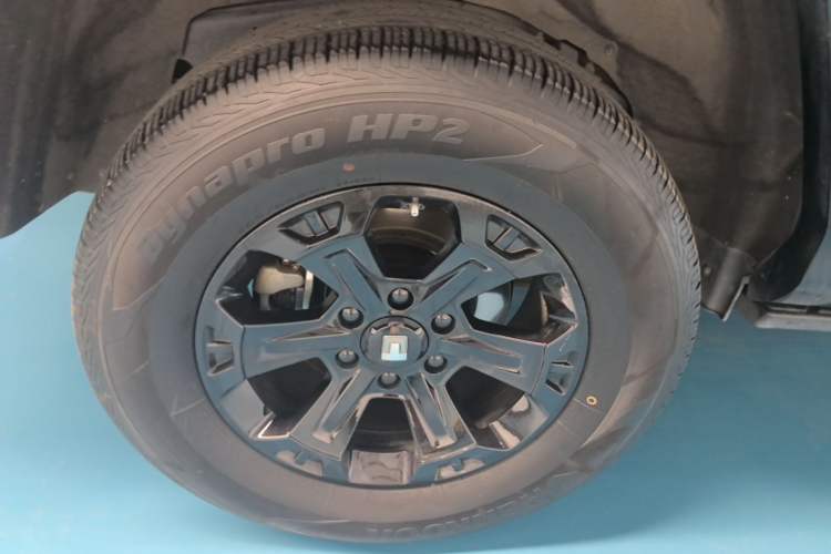 Used Tank 400 New Energy 2024 Hi4-T Off-Road Edition Right Rear Wheel Hub