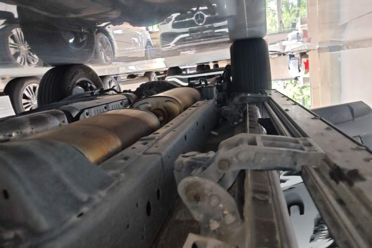 Used Tank 400 New Energy 2024 Hi4-T City Edition Right Side Sill