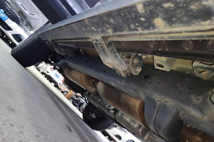 Used Tank 400 New Energy 2024 Hi4-T Off-Road Edition Right Side Sill