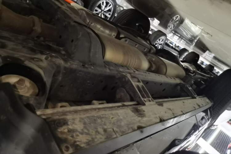 Used Tank 400 New Energy 2024 Hi4-T City Edition Right Side Sill