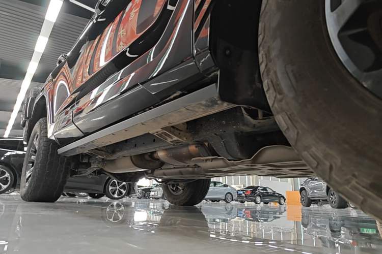 Used Tank 400 New Energy 2024 Hi4-T City Edition Right Side Sill