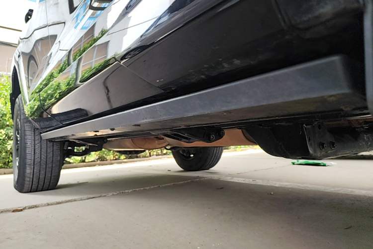 Used Tank 400 New Energy 2024 Hi4-T Off-Road Edition Right Side Sill