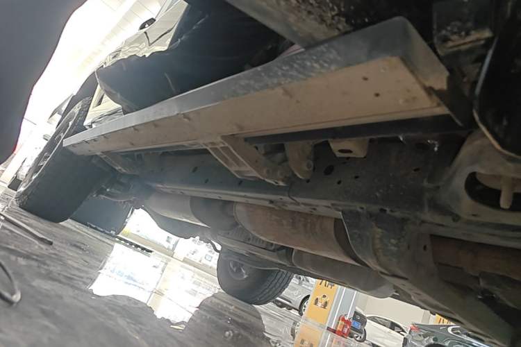 Used Tank 400 New Energy 2024 Hi4-T Off-Road Edition Right Side Sill