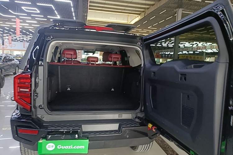 Used Tank 400 New Energy 2024 Hi4-T Off-Road Edition Trunk