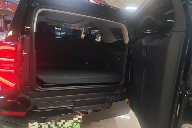Used Tank 400 New Energy 2024 Hi4-T Off-Road Edition Trunk