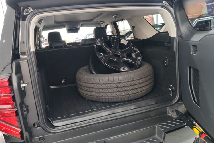 Used Tank 400 New Energy 2024 Hi4-T Off-Road Edition Trunk