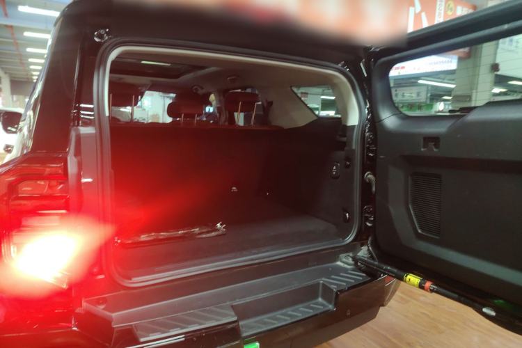 Used Tank 400 New Energy 2024 Hi4-T Off-Road Edition Trunk