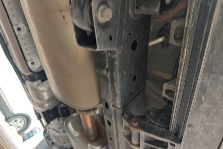 Used Tank 400 New Energy 2024 Hi4-T City Edition Chassis Rear Right