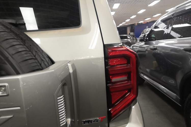 Used Tank 400 New Energy 2024 Hi4-T Off-Road Edition Exterior 2