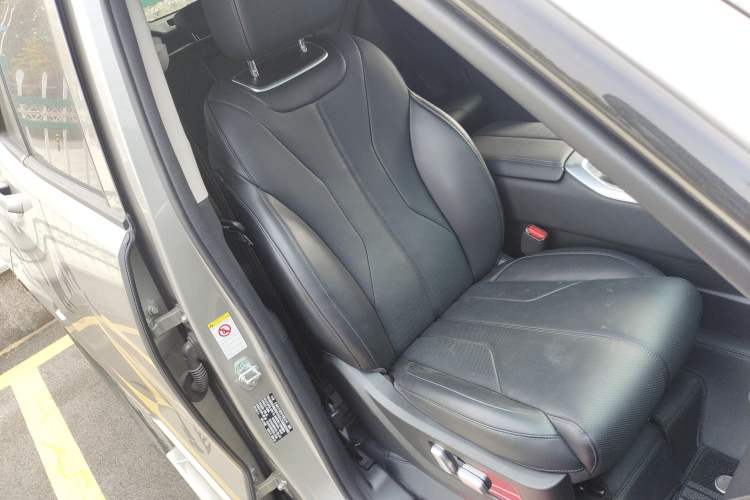 Used Tank 400 New Energy 2024 Hi4-T City Edition Right Front Seat