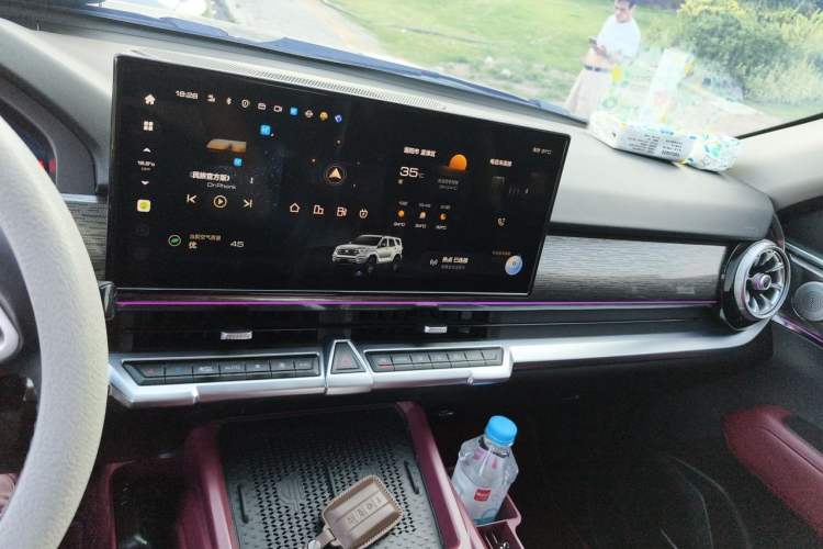 Used Tank 400 New Energy 2024 Hi4-T Off-Road Edition Audio And AC Panel