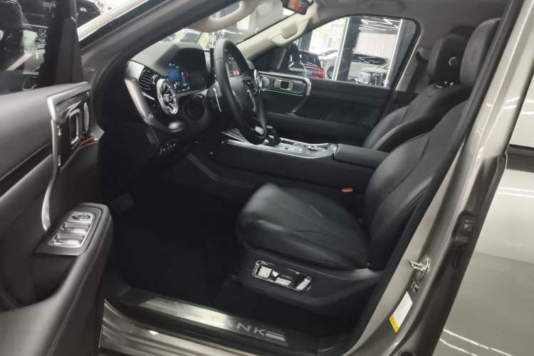 Used Tank 400 New Energy 2024 Hi4-T Off-Road Edition Driver Seat