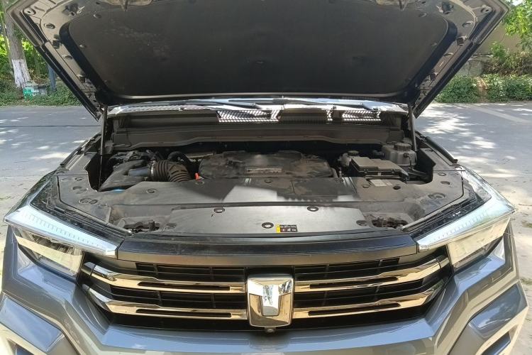 Used Tank 400 New Energy 2024 Hi4-T Off-Road Edition Engine Bay