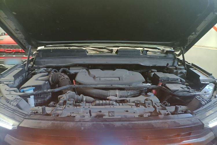 Used Tank 400 New Energy 2024 Hi4-T Off-Road Edition Engine Bay