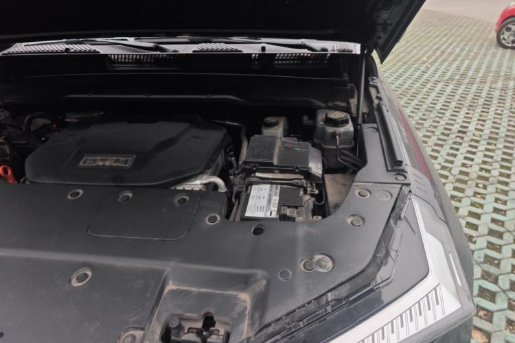 Used Tank 400 New Energy 2024 Hi4-T Off-Road Edition Engine Bay Left