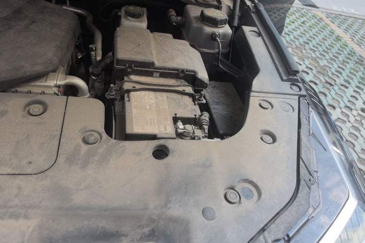 Used Tank 400 New Energy 2024 Hi4-T City Edition Engine Bay Left